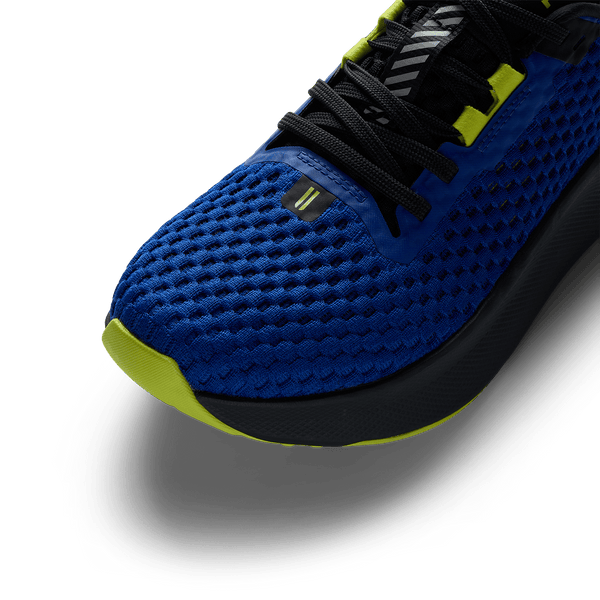 Surf Jet Black Journey 2 Shoe Detail Angle.