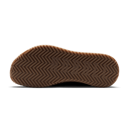 Black Gum Outwork Edge Shoe Bottom Angle.