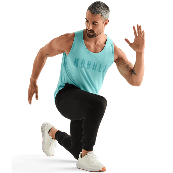 Aqua Heather Men's NOBULL Tank Action Shot.