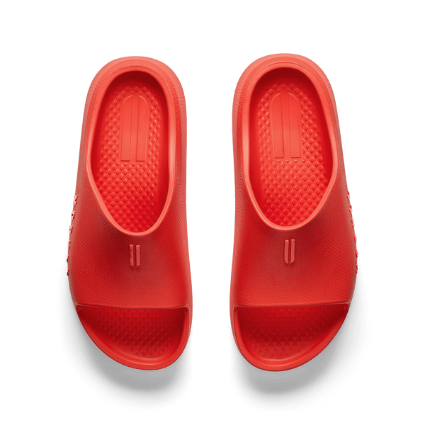 Cayenne Recharge Slide Shoe Overhead Angle.
