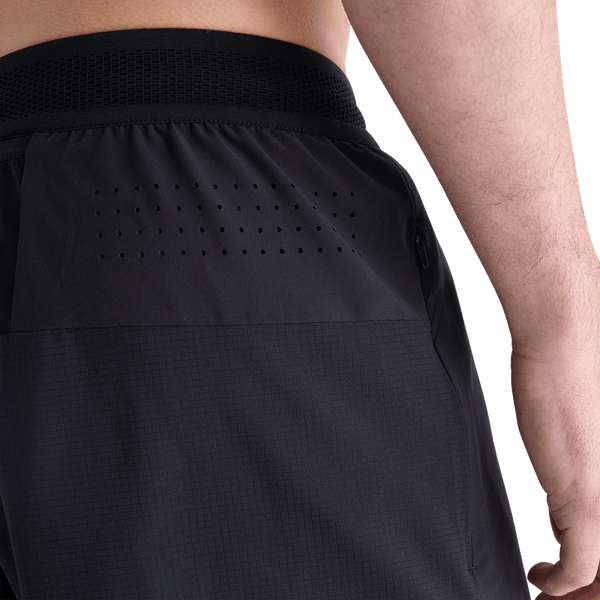 Men's Black Hybrid Short 5" Material Angle