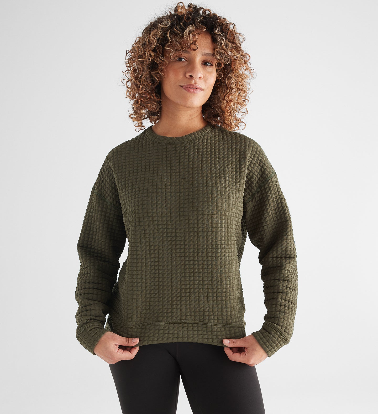 WOMEN'S QUILTED CREW PULLOVER | ARMY GREEN | NOBULL