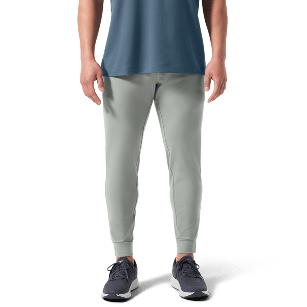 Fog Men's Public Rec Gamechanger Jogger Lower Body Angle.