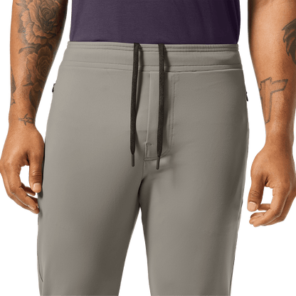 Men's Brindle Gamechanger Rec Pant Detail Angle.