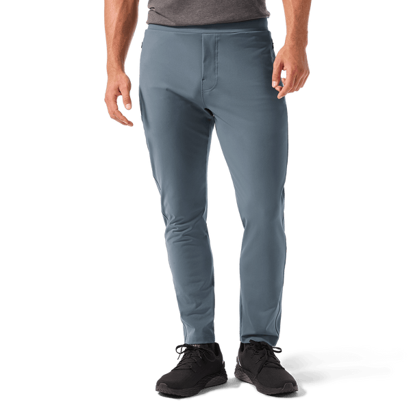 Men's Storm Cloud Gamechanger Rec Pant On Body Waist Down Angle.