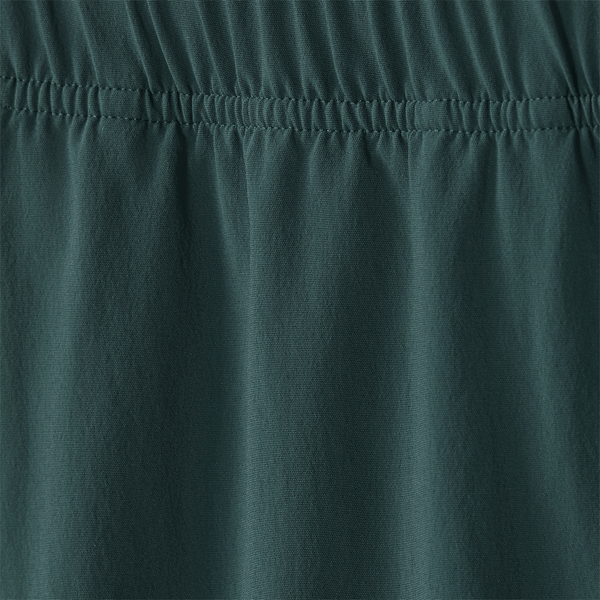 Men's Dark Ivy NOBULL Rep Short 8" Macro Detail Shot.