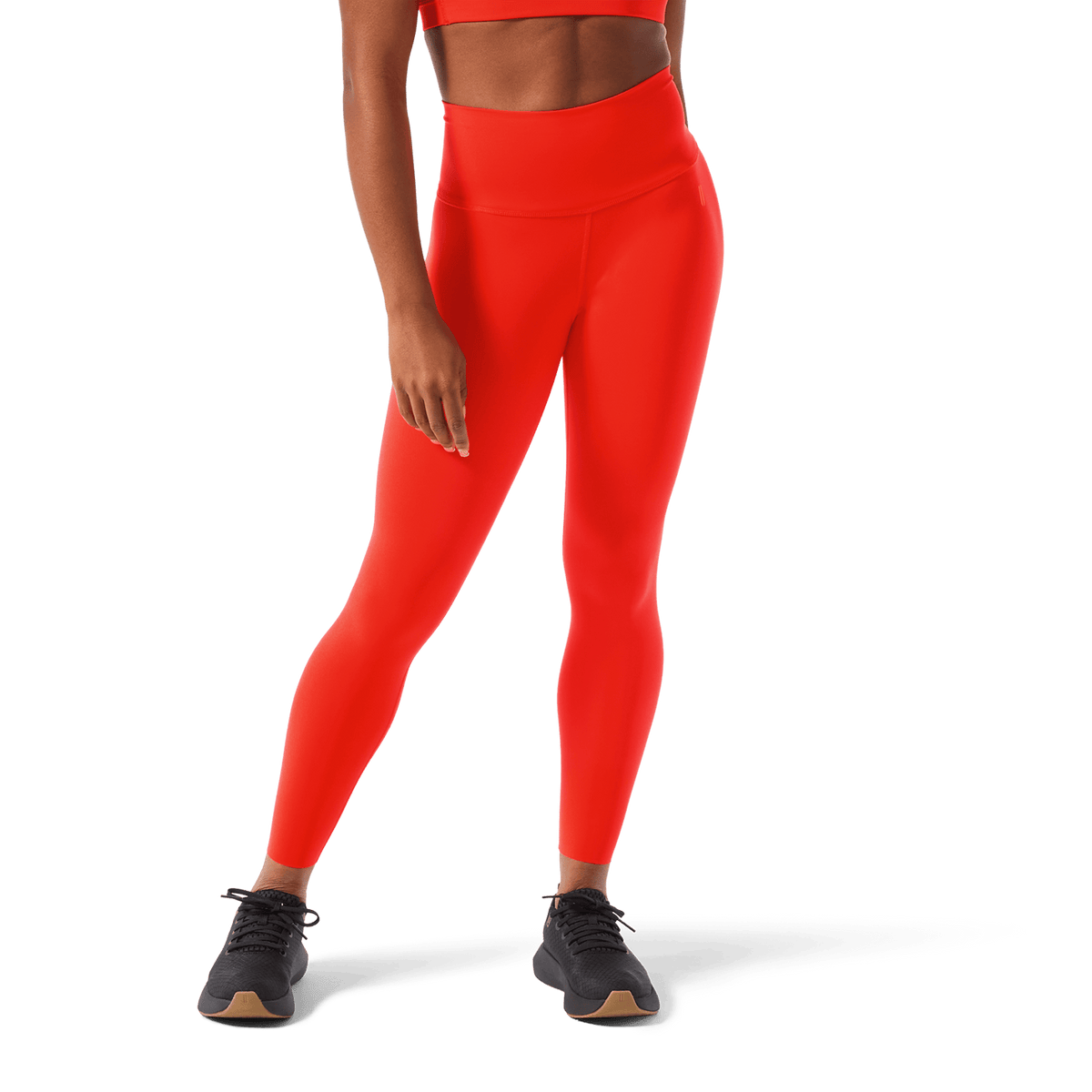 Women's Cayenne High-Rise Drive Tight 25" Front Lower Body Angle.