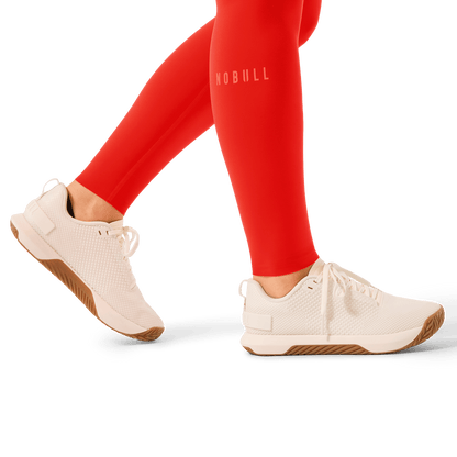 Women's Cayenne High-Rise Drive Tight 28" Logo Angle.