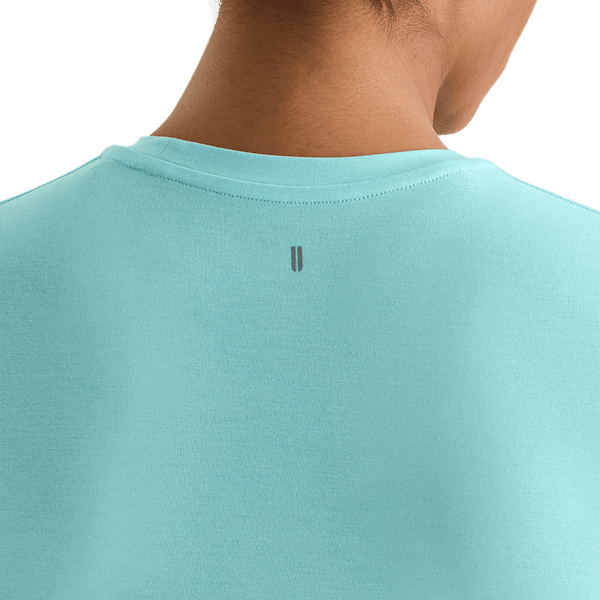 NOBULL Apparel Women's NOBULL Fitted Tee