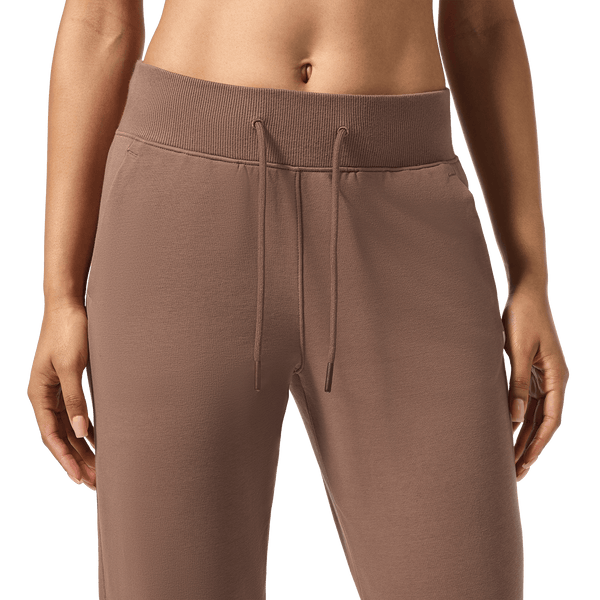 Women's Acorn Jogger Front Detail Angle.