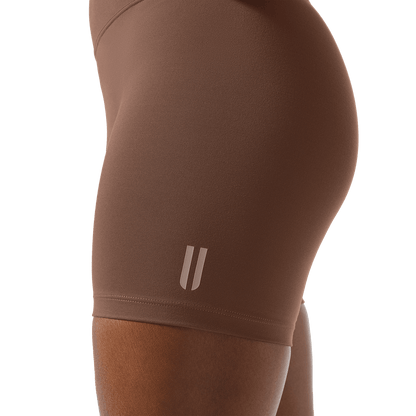 Women's Acorn U High-Rise Matte Short 6" Logo Detail Angle.