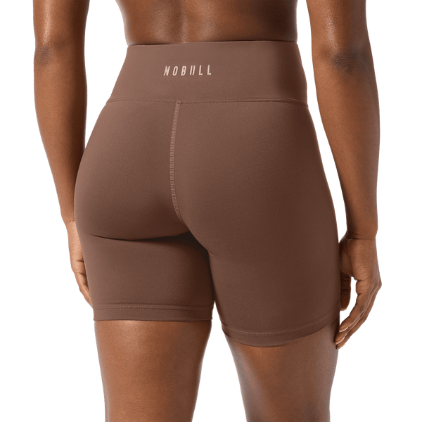 Women's Acorn U High-Rise Matte Short 6" Back Detail Angle.