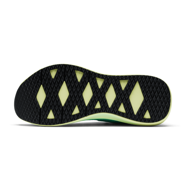 Lagoon Snow Pear Drive 2 Shoe Bottom Angle.