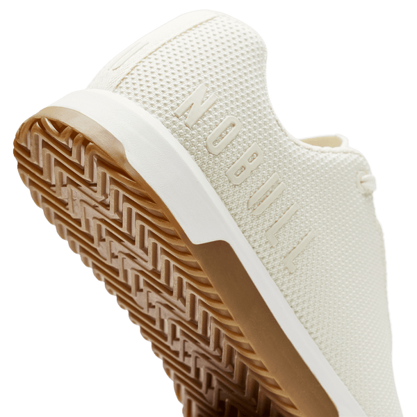 Mineral White Gum Outwork Edge Detail Angle.