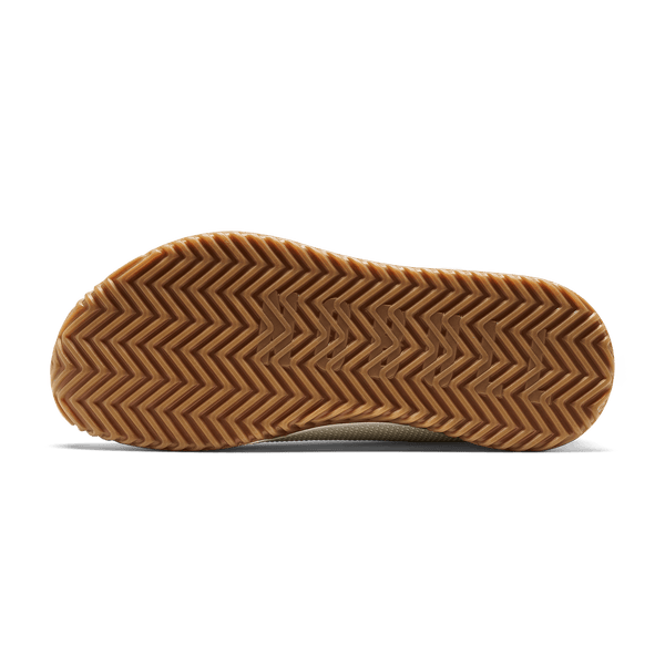 Mineral White Gum Outwork Edge Bottom Angle.