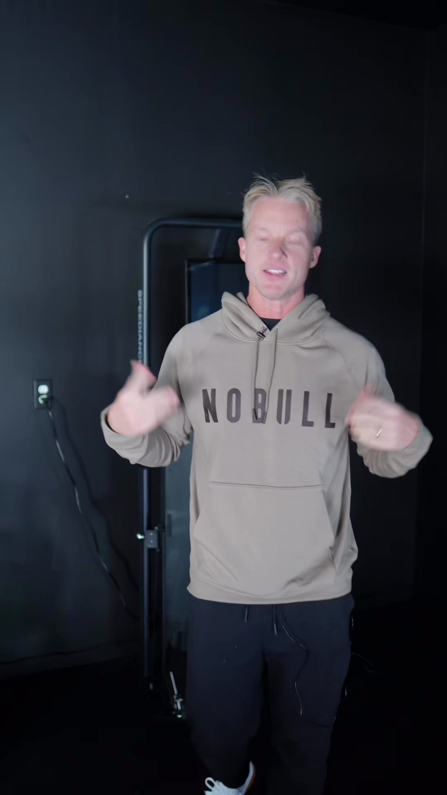 Translation missing: en.block.video.load_video