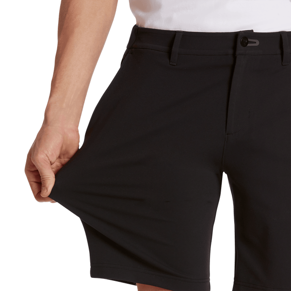 Men's Black Gamechanger 5 Pocket Short Reg Stretch Detail Angle.